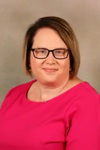 headshot of Summer Franzoni