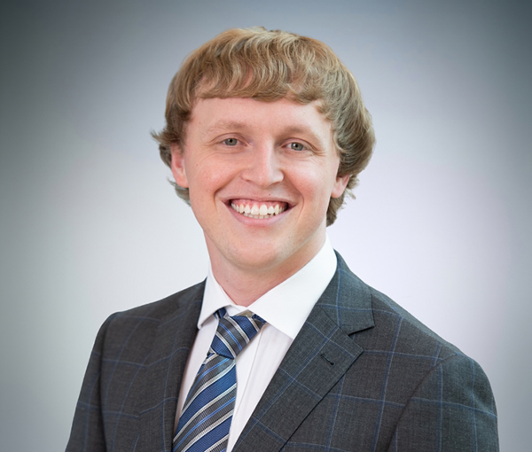 Darrien Uglow Assistant Wealth Advisor